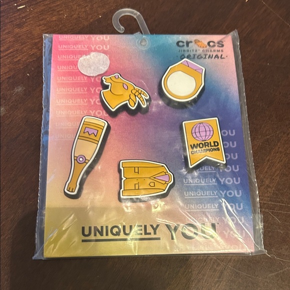 CROCS Yellow Jibbitz Charm Collection 5 Piece New in Package - Picture 1 of 3